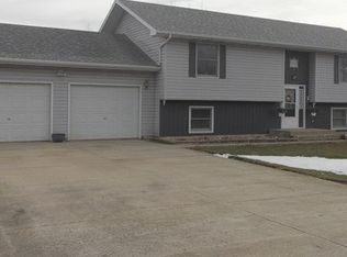 4478 E 1344th Rd, Earlville, IL 60518