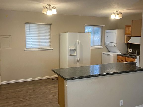 2nd image of 576 Idaho Ave #1