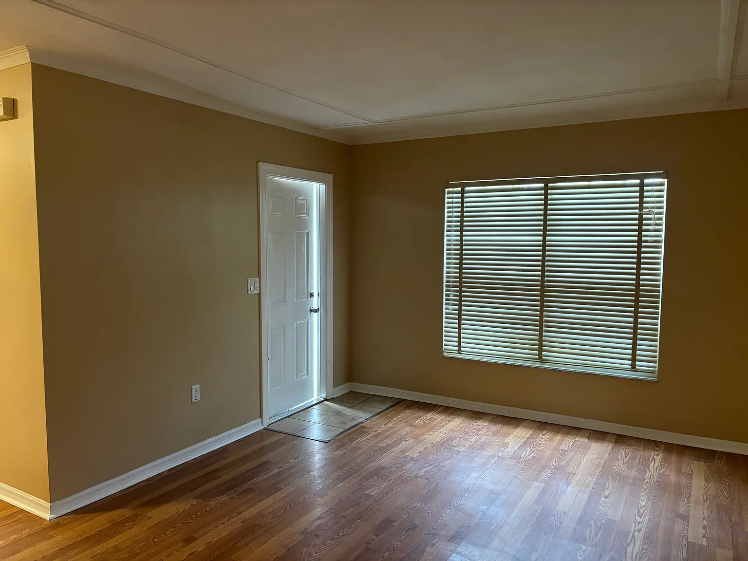 2 bed, 1150 sqft, $1,500 — Photo 2