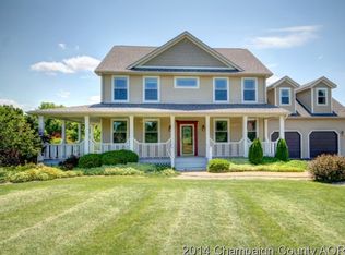 5 Long Grove Dr, Monticello, IL 61856