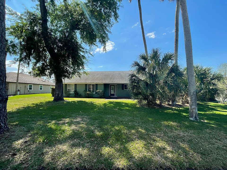 1st image of 524 Pelican Bay Dr