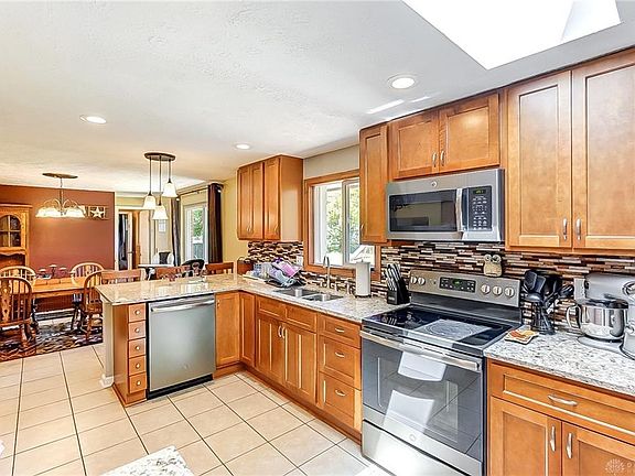 5th image of 4567 Seville Dr