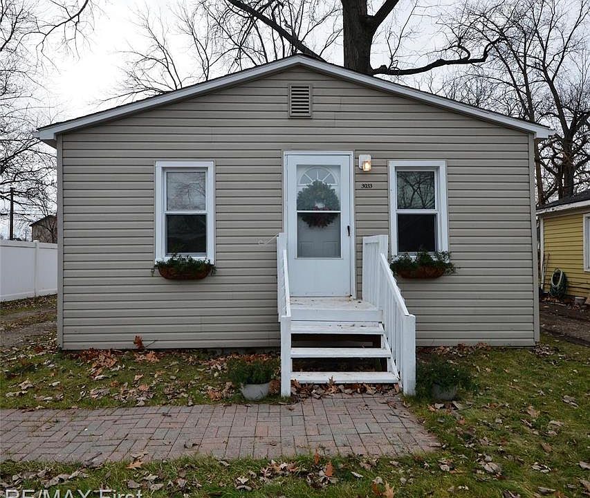 3033 Glenbroke St, Keego Harbor, MI 48320 Zillow
