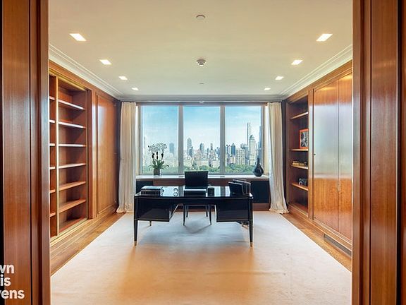 5th image of 15 W 63rd St APT 29A