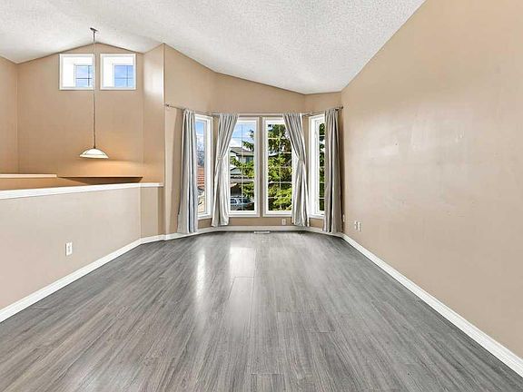 3rd image of 242 E Springs Pl SE