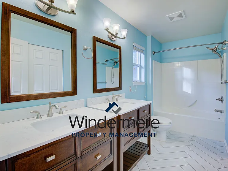 1134 NW Redwing Dr — Photo 22