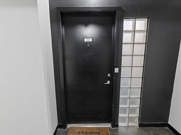 2nd image of 3110 Thomas Ave