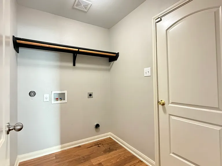 2134 Redbud Dr — Photo 19