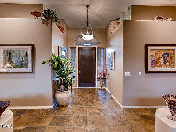 Grand foyer