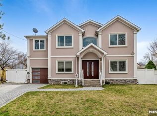 12-72 Sunnyside Dr, Fair Lawn, NJ 07410