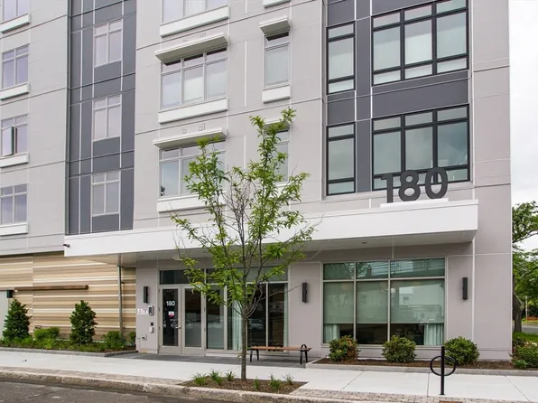 180 Telford St #5-9, Brighton, MA 02135