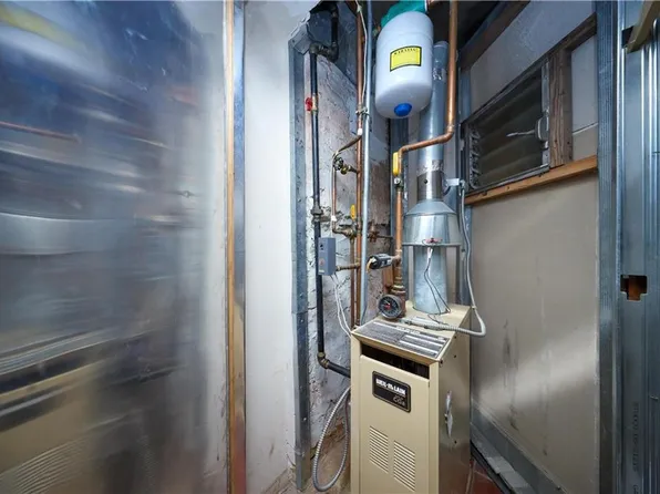 3903 Seventh Avenue image 26 of 29