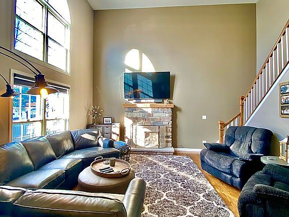 Two-story great room