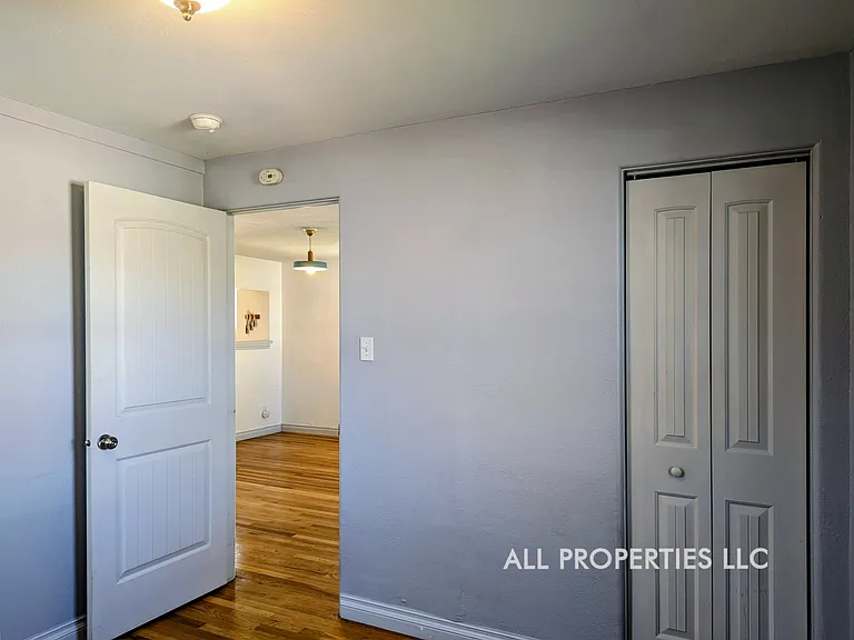 4544 S Grant St — Photo 12