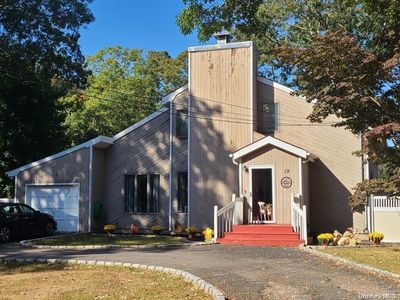 19 Elizabeth Way, Ridge, NY, 11961