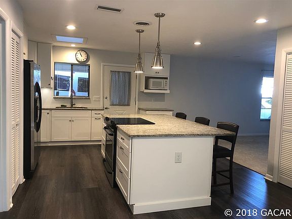 3rd image of 3841 NW 84th Pl