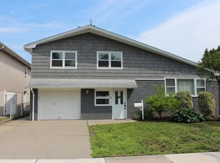 22 Parallel St, Nutley, NJ 07110