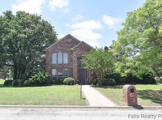 808 Woodland Trl N, Bowie, TX 76230