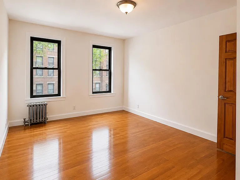 100 Arden St #2G — Photo 4