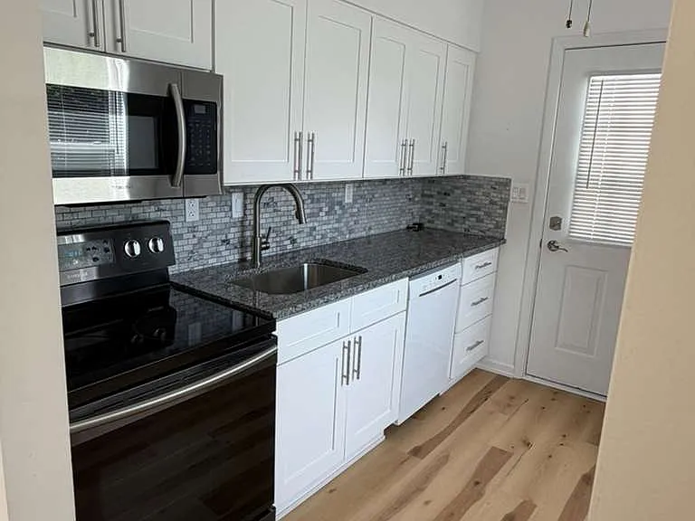 4195 W 210th St — Photo 15