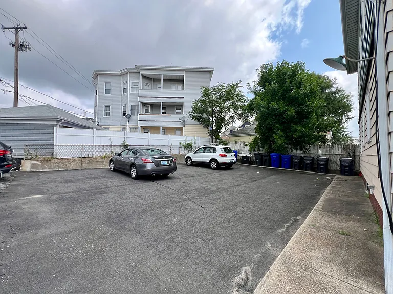 833 Main St #2F — Photo 17