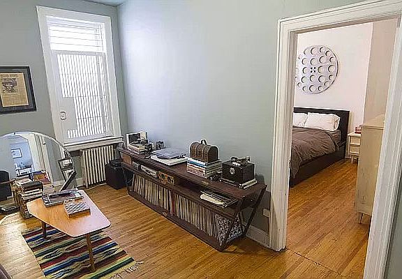 2nd image of 176 Delancey St #3B