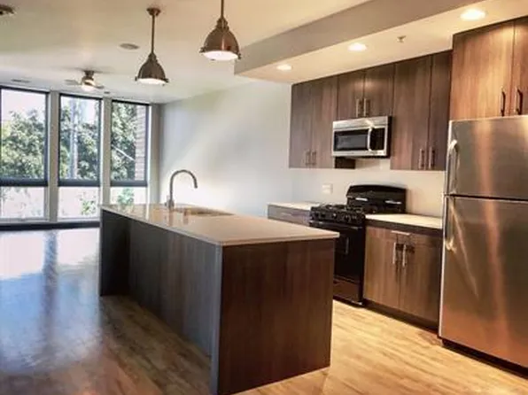 East Terrace Apartments - 203