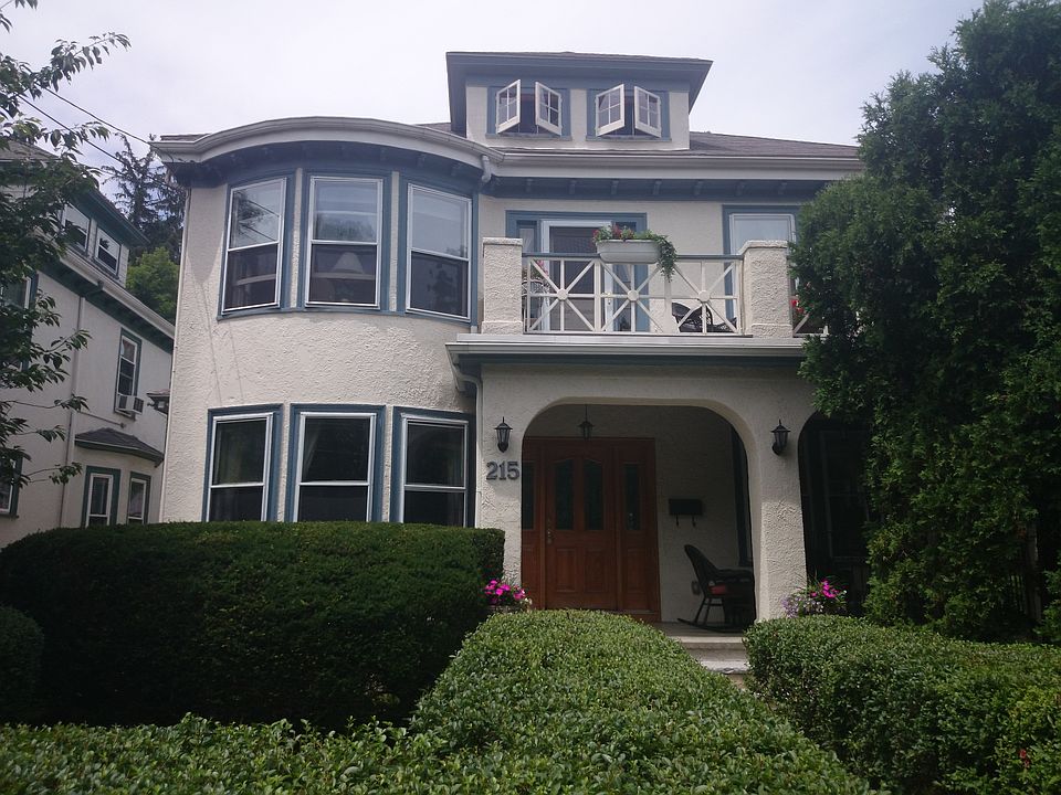 1st image of 215 Pond St