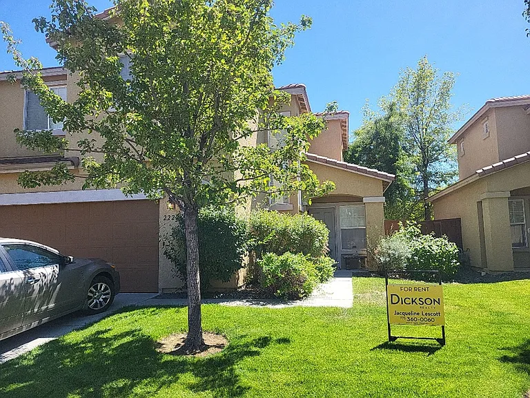 2222 San Remo Dr — Photo 2