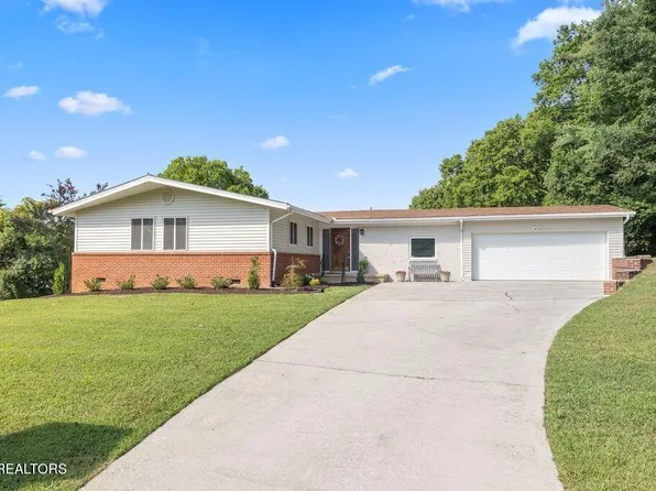 4316 NE Shangri La Dr, Knoxville, TN 37914