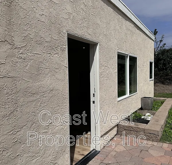 4062 Conrad Ave — Photo 25