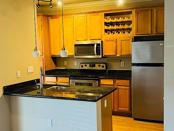 4th image of 2616 McKnight Crossing Ct
