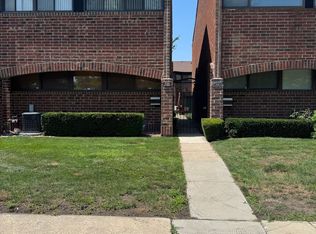 916 S May St #916, Chicago, IL 60607