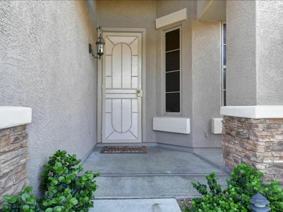 2nd image of 8365 W Palo Verde Ave