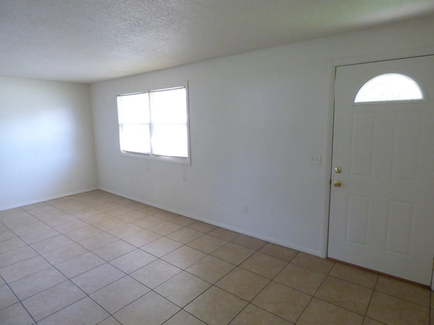 5920 Winter St- Beautiful Three Bedroom House With Central Air! *Available Now* — Photo 2