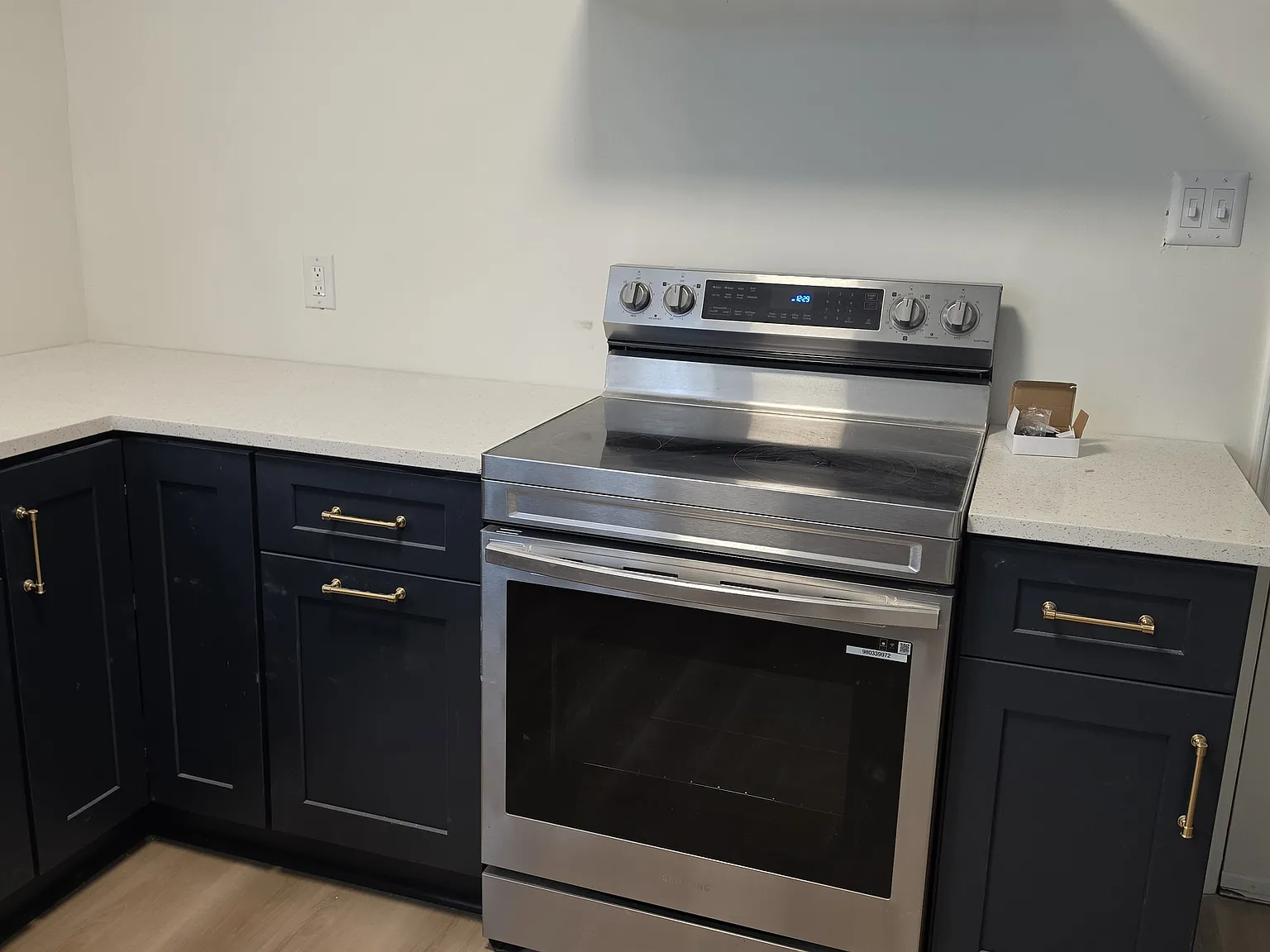 6 bed, 2648 sqft, $3,500 — Photo 3