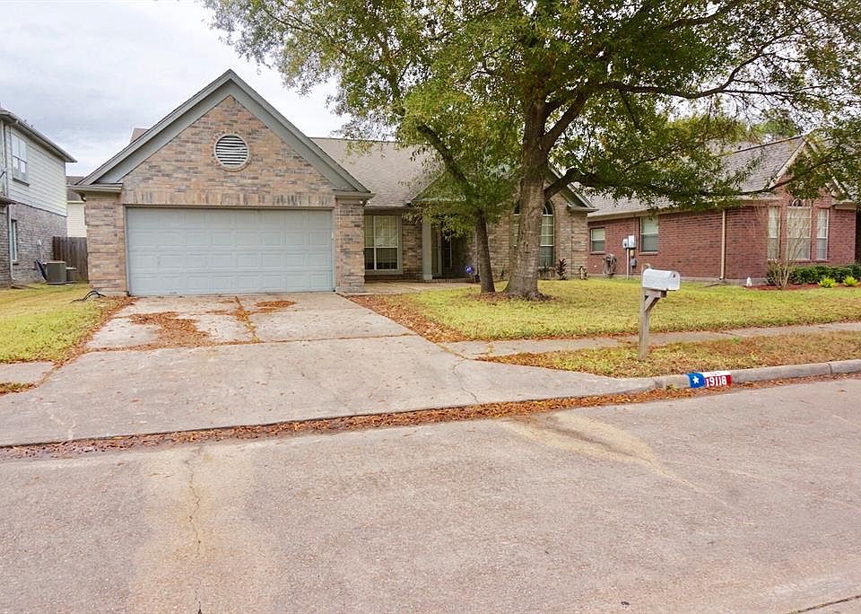 1st image of 19118 Forest Trace Dr