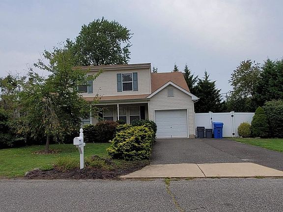 2nd image of 1141 1st Ave