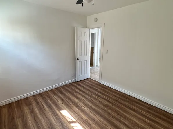 (undisclosed Address), Huntington Park, CA 90255