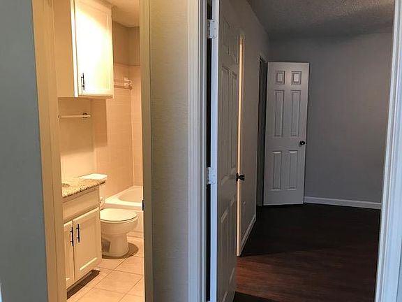 3rd image of 5640 Westchase Dr