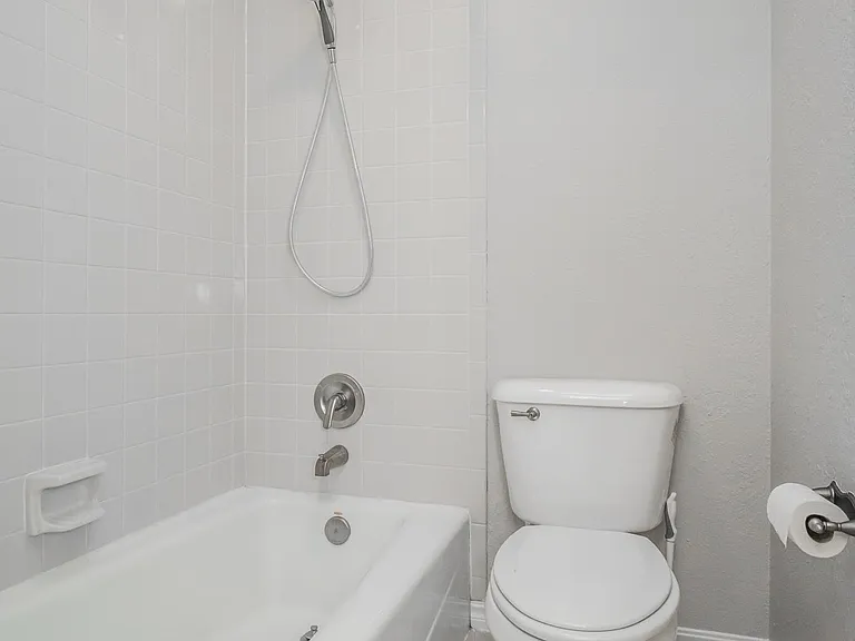 4 W La Quinta Ct — Photo 37