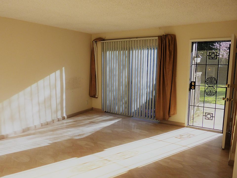 1st image of 841 Whitefir Ln