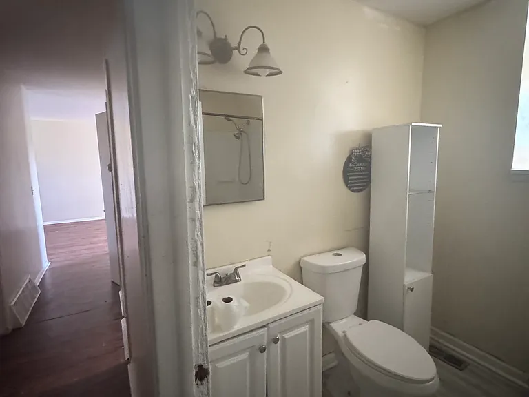 6701 Dana Ln — Photo 10