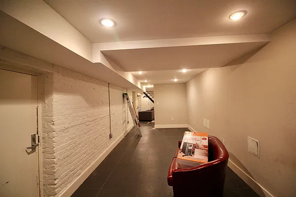 Rented by Hagstrom Management Inc | media 17