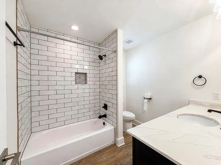 7119 Rosado Dr — Photo 12