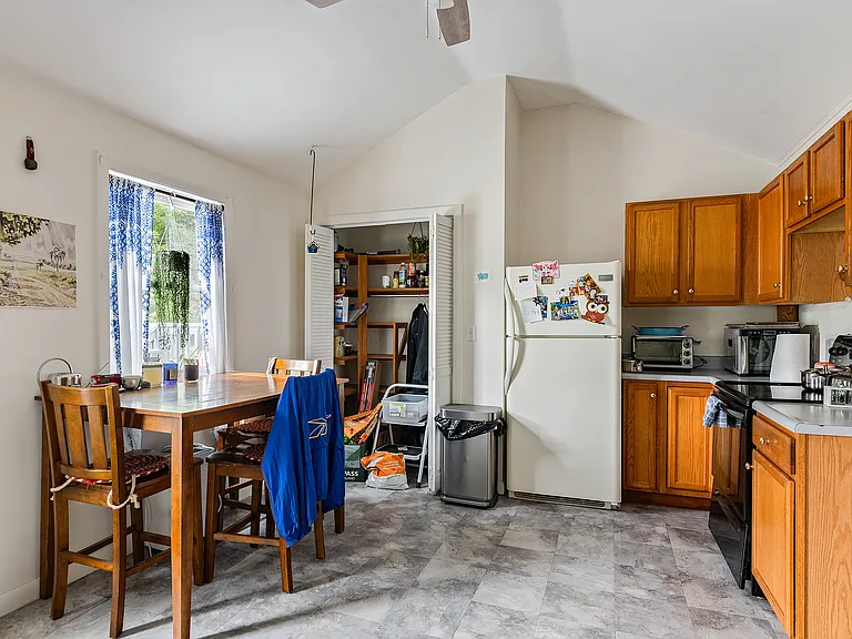 225 Bean Rd #B — Photo 17