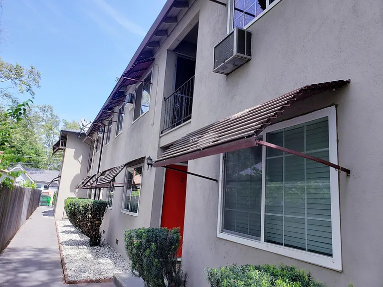 2405 F St — Photo 6