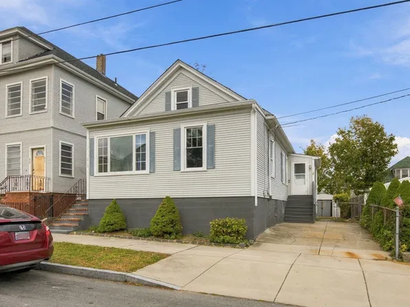 215 Clifford St, New Bedford, MA 02745