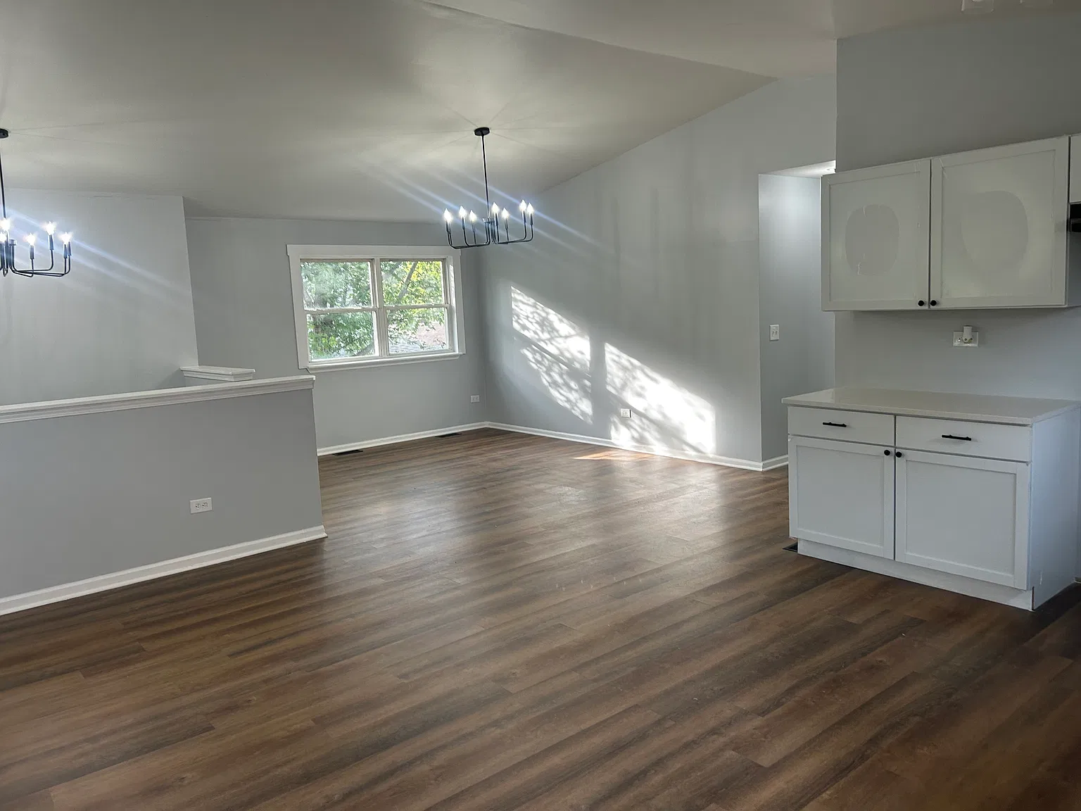 5 bed, 1230 sqft, $2,745 — Photo 3