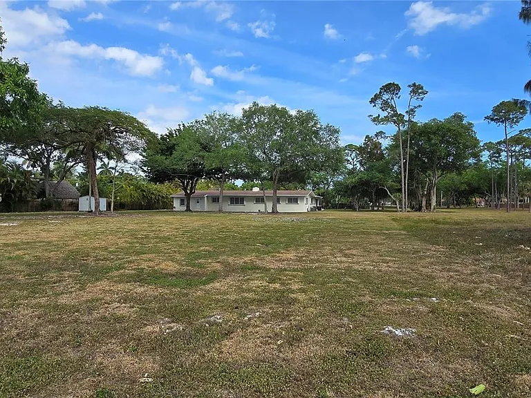 6500 SW 82nd Ave — Photo 49